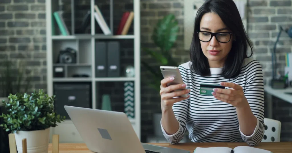Effective Credit Card Usage: 7 Smart Tips to Manage Your Spending
