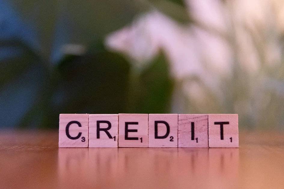 Understanding Credit Scores and How to Improve Them Understanding Credit Scores and How to Improve Them